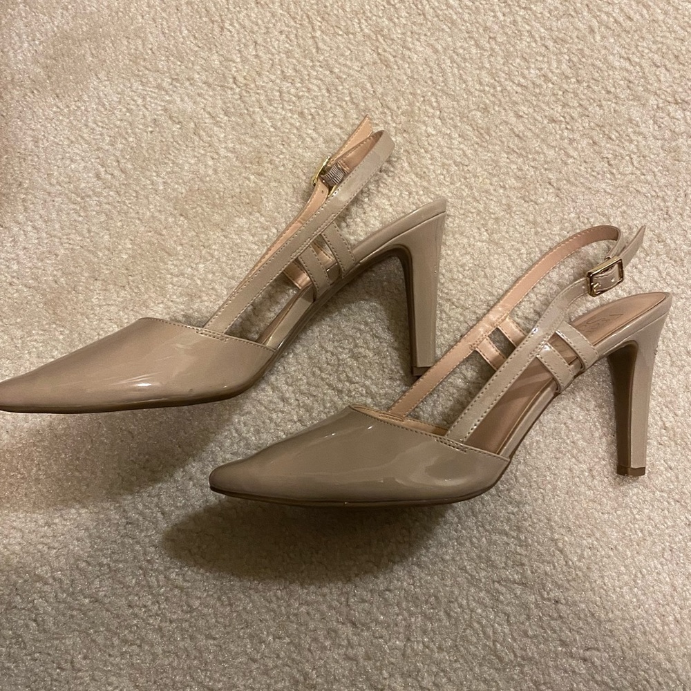 Nude Heels - 9.5 M